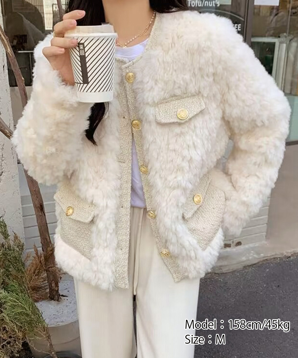 白コーデ 白ふわもこボア中綿ジャケット金ボタン秋冬アウター