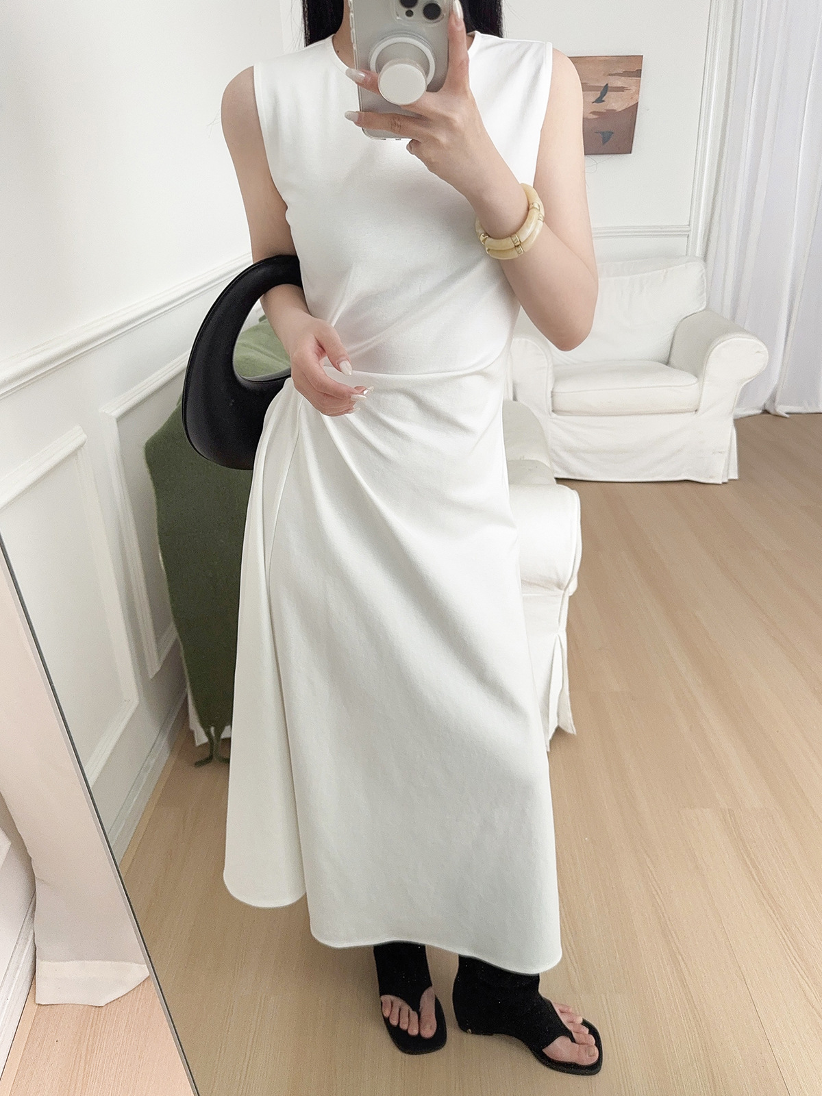 https://fulmo-img-server.com/whiteclass/f841c34d-24fa-4930-99a9-676089820054.jpg