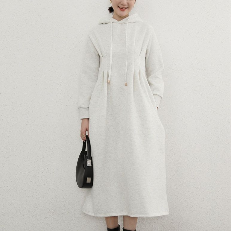 白ワンピース ゆったりシルエットパーカーワンピース