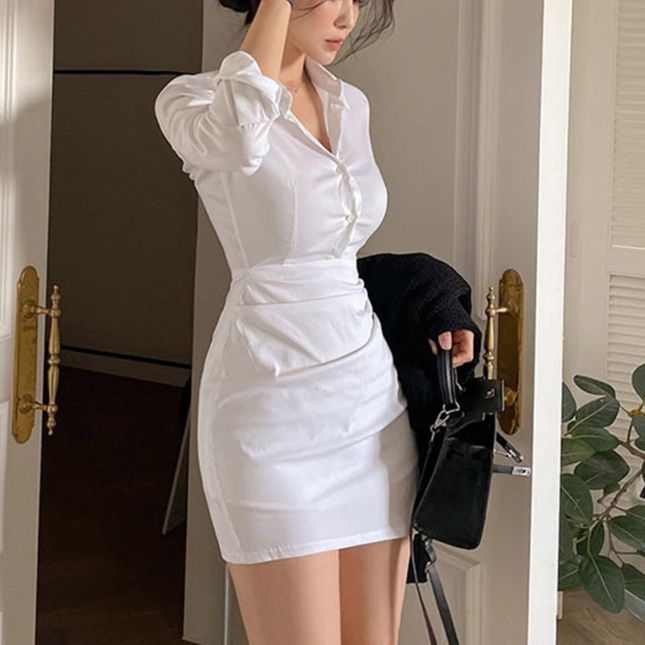 白ワンピース シャツ襟デザインスリムワンピース