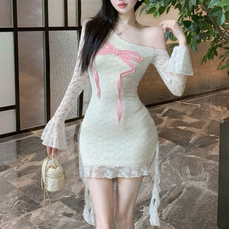 白ワンピース レース袖リボンミニワンピース