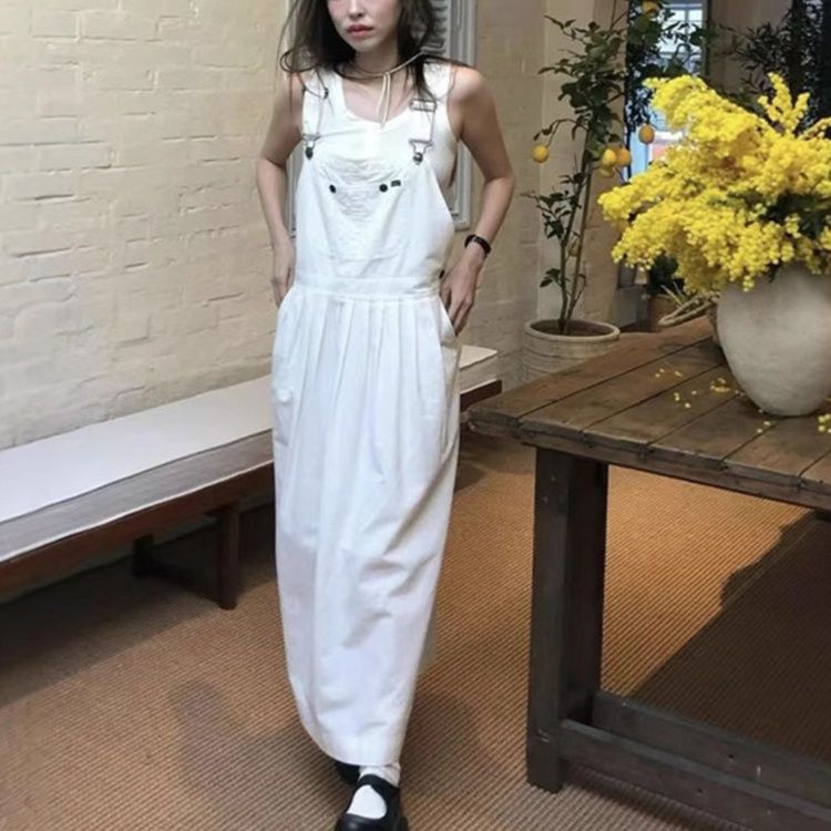 白ワンピース 優美なゆとりジャンパースカート