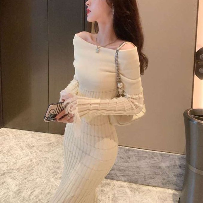 白ワンピース オフショルダーニットワンピース