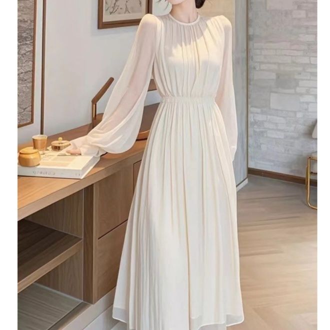 白ワンピース シフォンプリーツ ギャザーワンピース