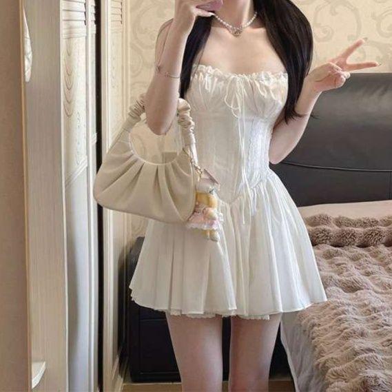 白ワンピース フリル飾りレース付きミニワンピース