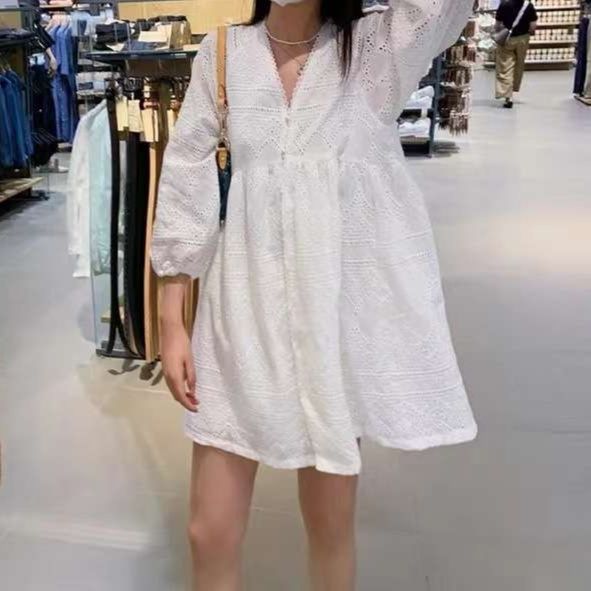 白ワンピース レース刺繍ふんわり袖ミニワンピース