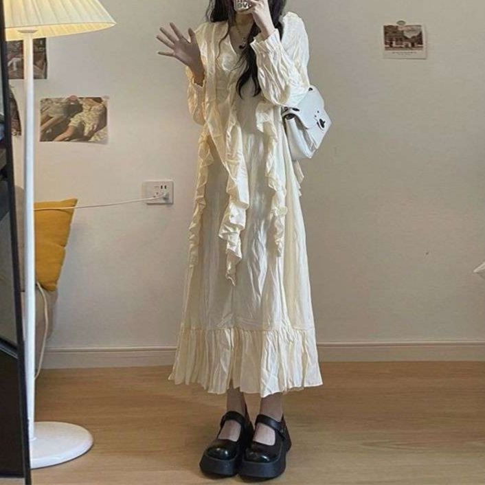 白ワンピース フリル襟付きロング丈ティアードワンピース