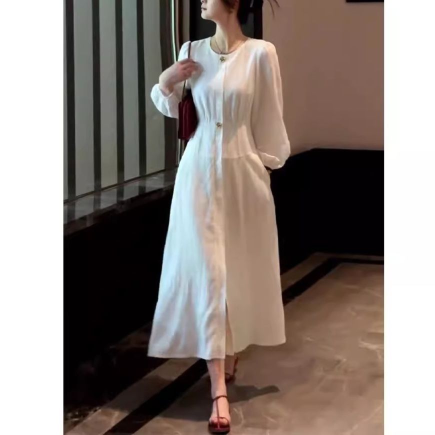 白ワンピース ボリューム袖 バックル付きワンピース