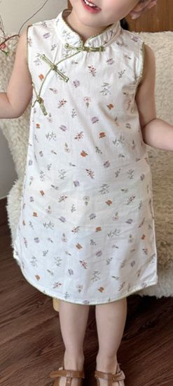 白ワンピース チャイナ風小花柄刺繍キッズワンピ