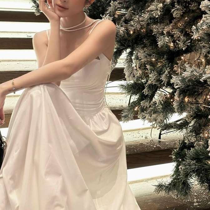 白ワンピース シンプルエレガントロングドレス