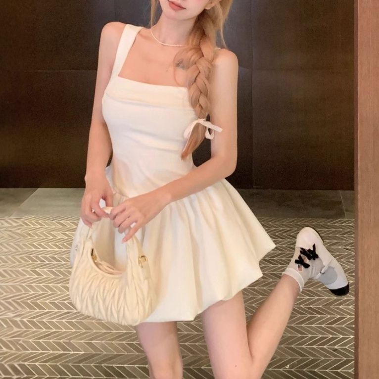 白ワンピース スクエアネックサイドリボンフレアミニワンピース