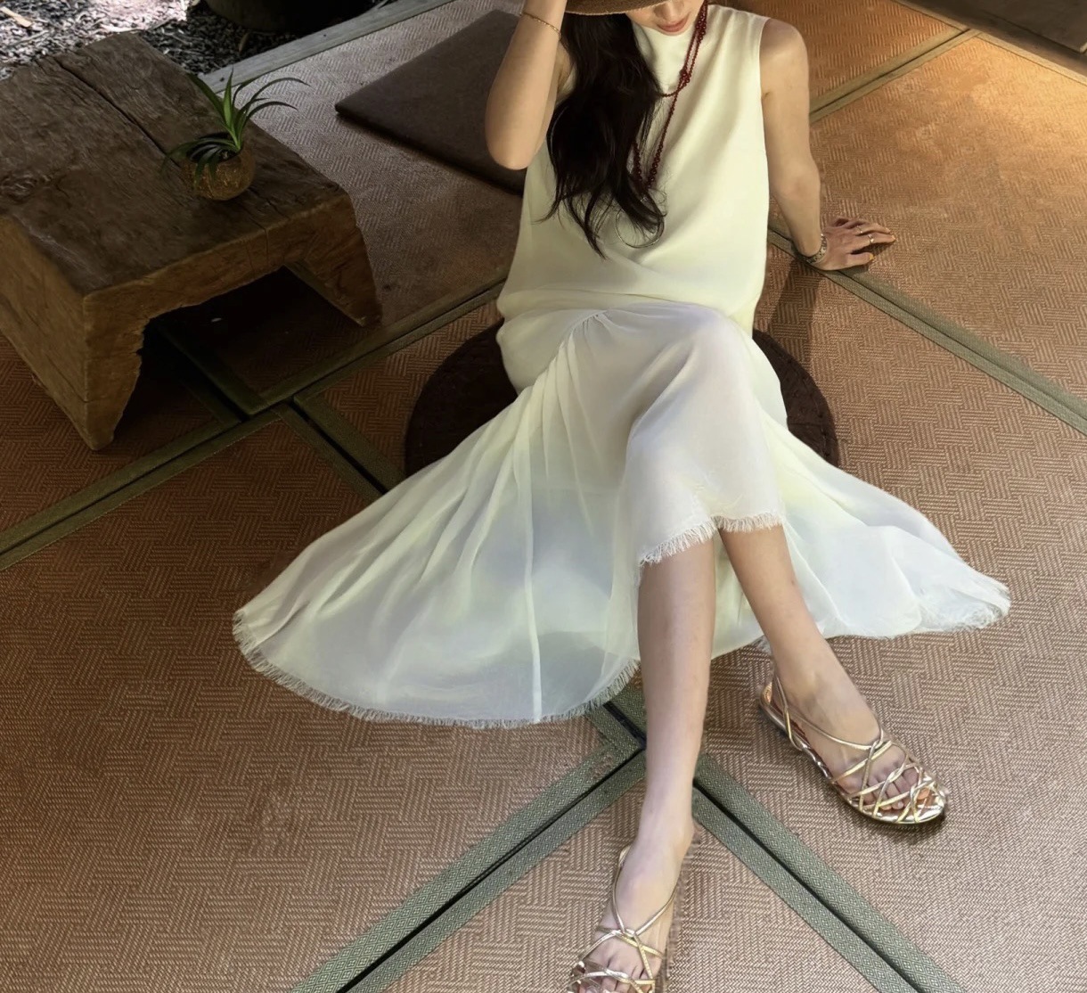 https://fulmo-img-server.com/whitelace/4b99aa55-a462-4644-83be-cc5887ea3bcb.jpg
