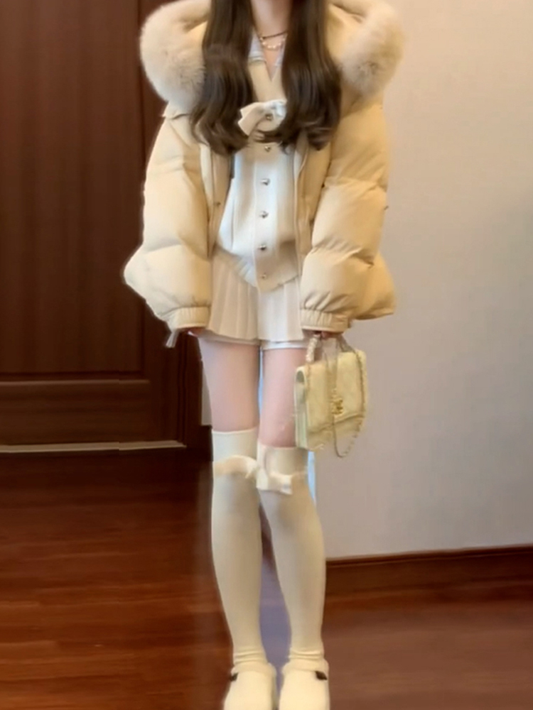 https://fulmo-img-server.com/whitelace/7c98f0da-fe48-4708-b675-2cd169180f7f.jpg