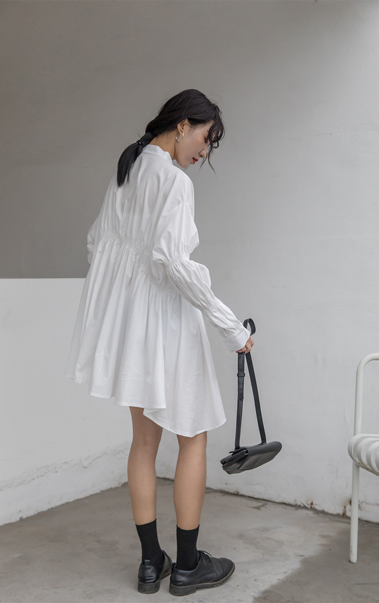白ワンピース 上品な白シャツワンピース 長袖ミニ丈