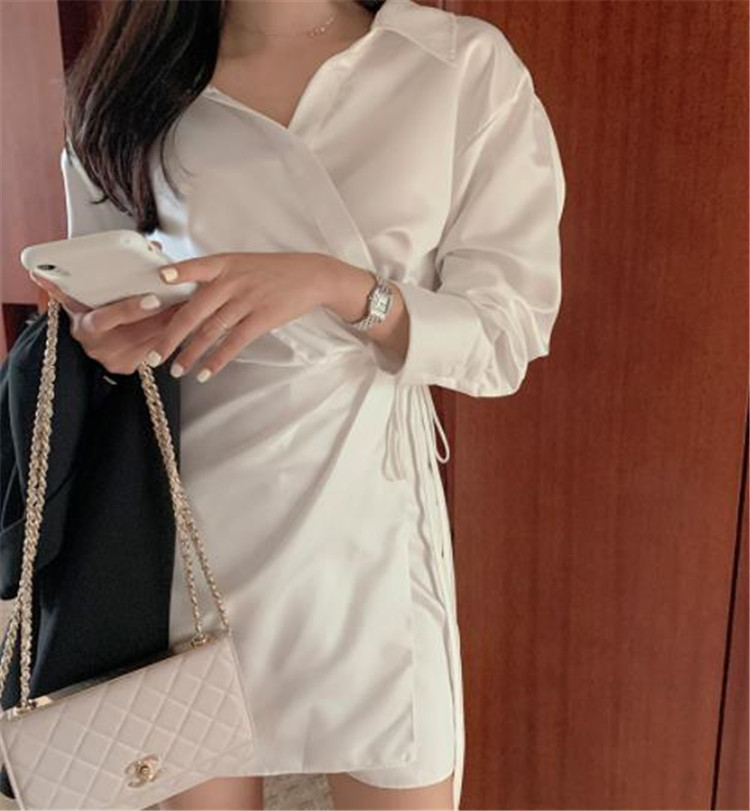 白ワンピース 上品な着こなしが叶う白シャツワンピース
