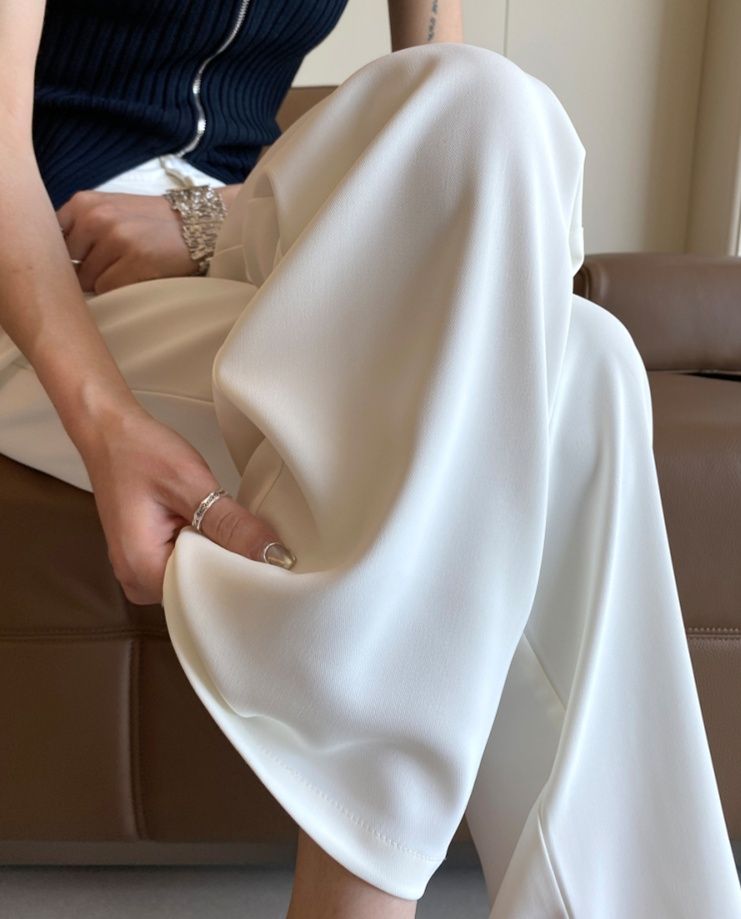 レディースワイドパンツ 上品タック入りフレアワイドパンツ