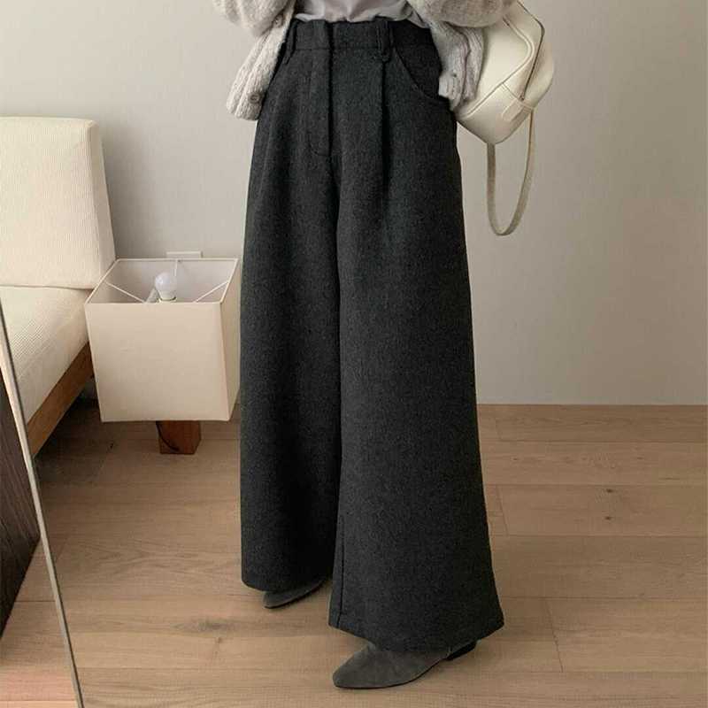 大人の余裕を演出！レディースワイドスラックスパンツ5選