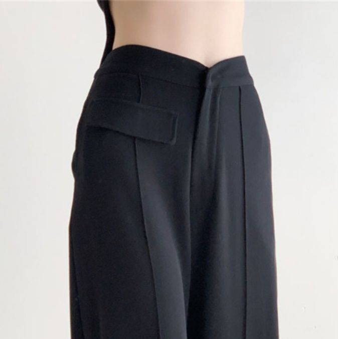 レディースワイドパンツ ハイウエストタックパンツ 流行のワイドシルエット