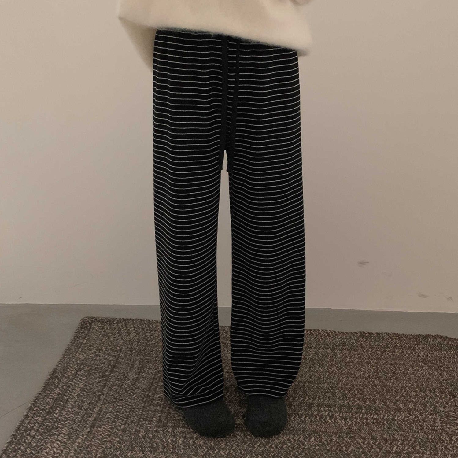 レディースワイドパンツ 今季必須アイテム ストライプ柄スウェットワイドパンツ