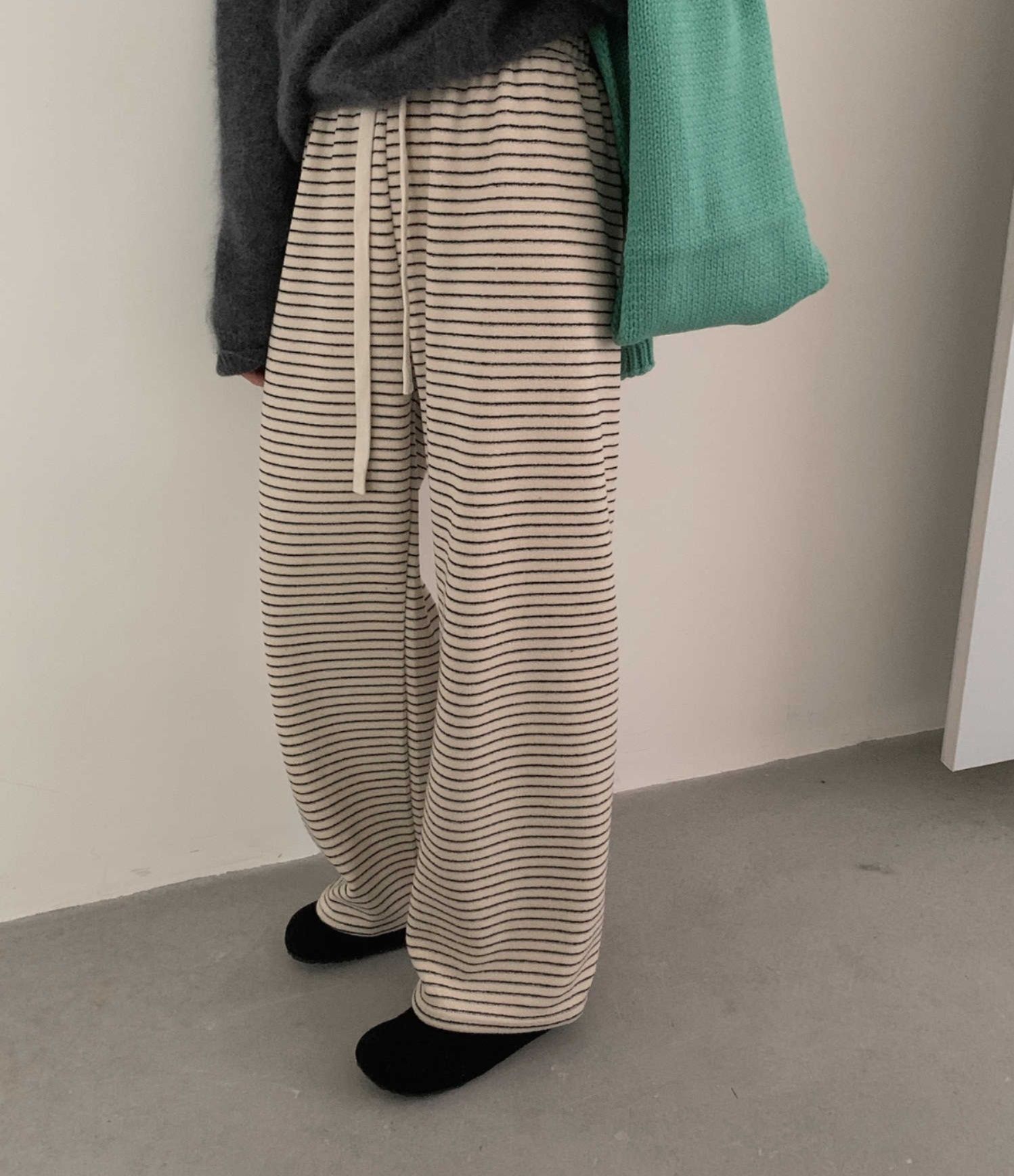 レディースワイドパンツ 今季必須アイテム ストライプ柄スウェットワイドパンツ