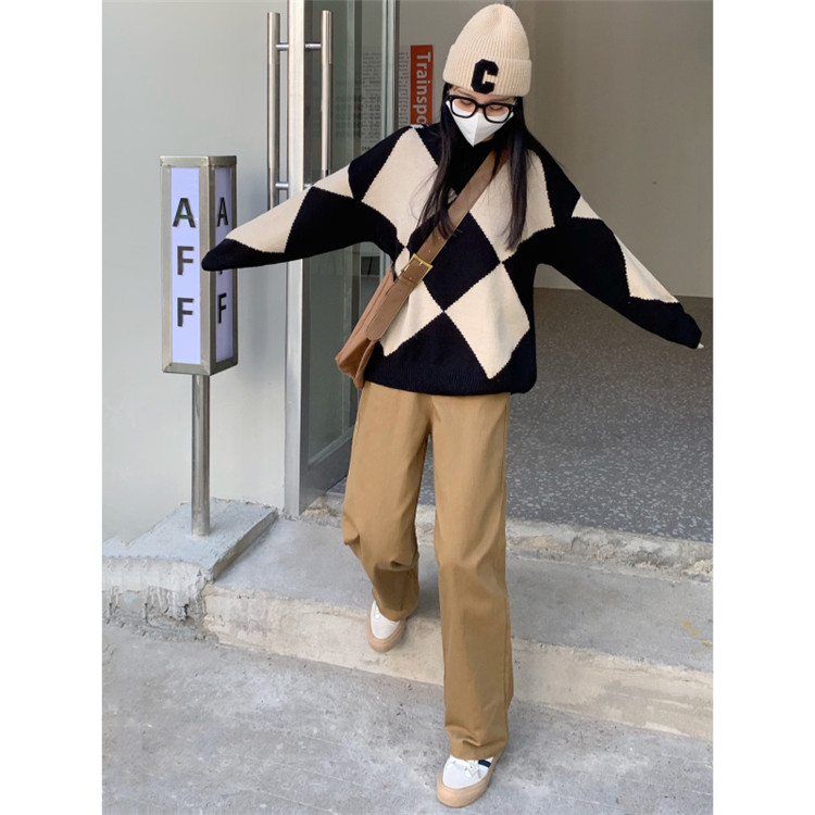 レディースワイドパンツ ひし形柄丸首ニットとチノパンツの上下2点セット