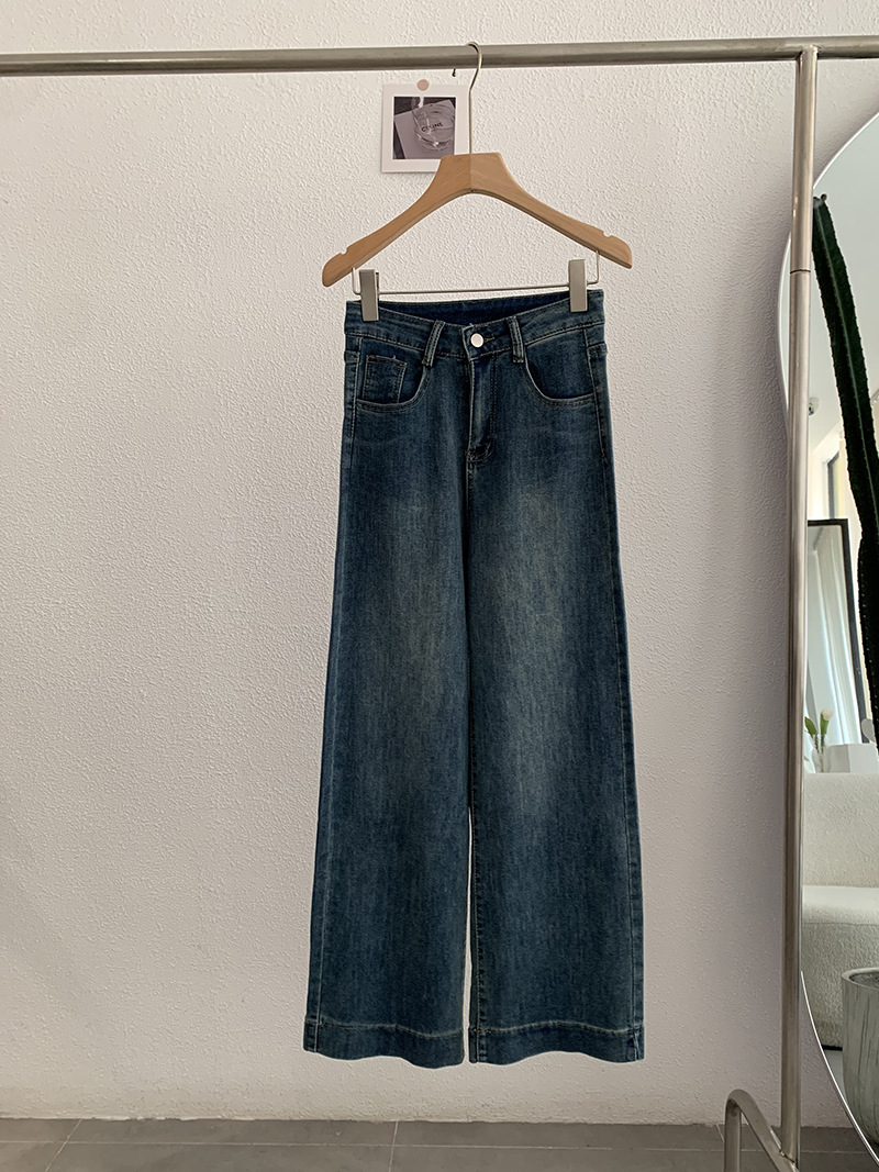 https://fulmo-img-server.com/widefitstyle/27d7b615-dbe3-4a0d-91f7-0cfd920c27d6.jpg