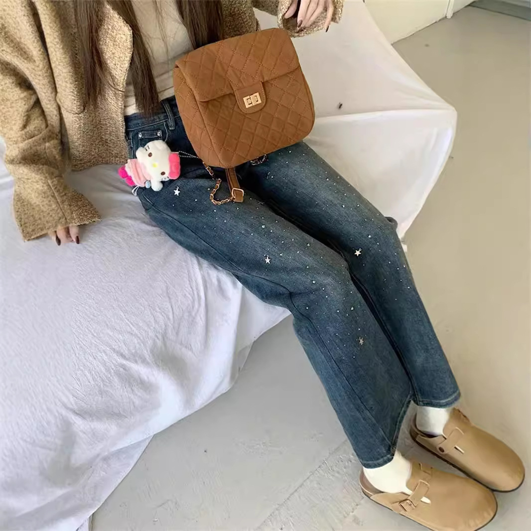 https://fulmo-img-server.com/widefitstyle/35b845f9-db84-4d79-a0ac-9b7a259ab905.jpg