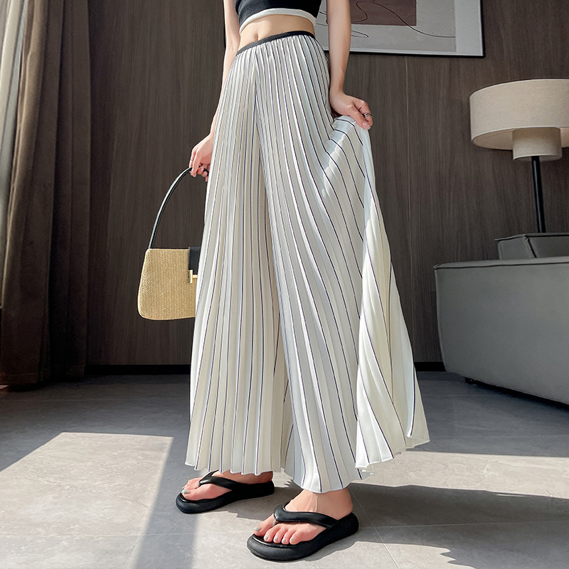 レディースワイドパンツ 優雅な揺れ感プリーツワイドパンツ