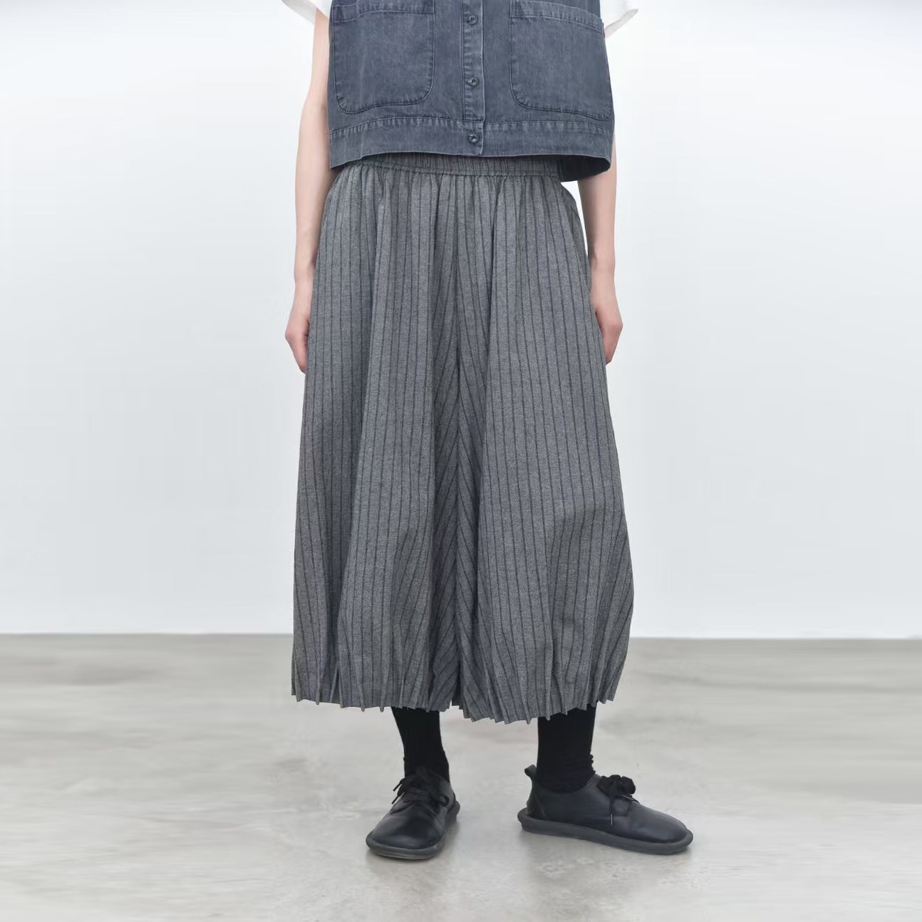 レディースワイドパンツ プリーツ加工ゆったりシルエットチノパンツ