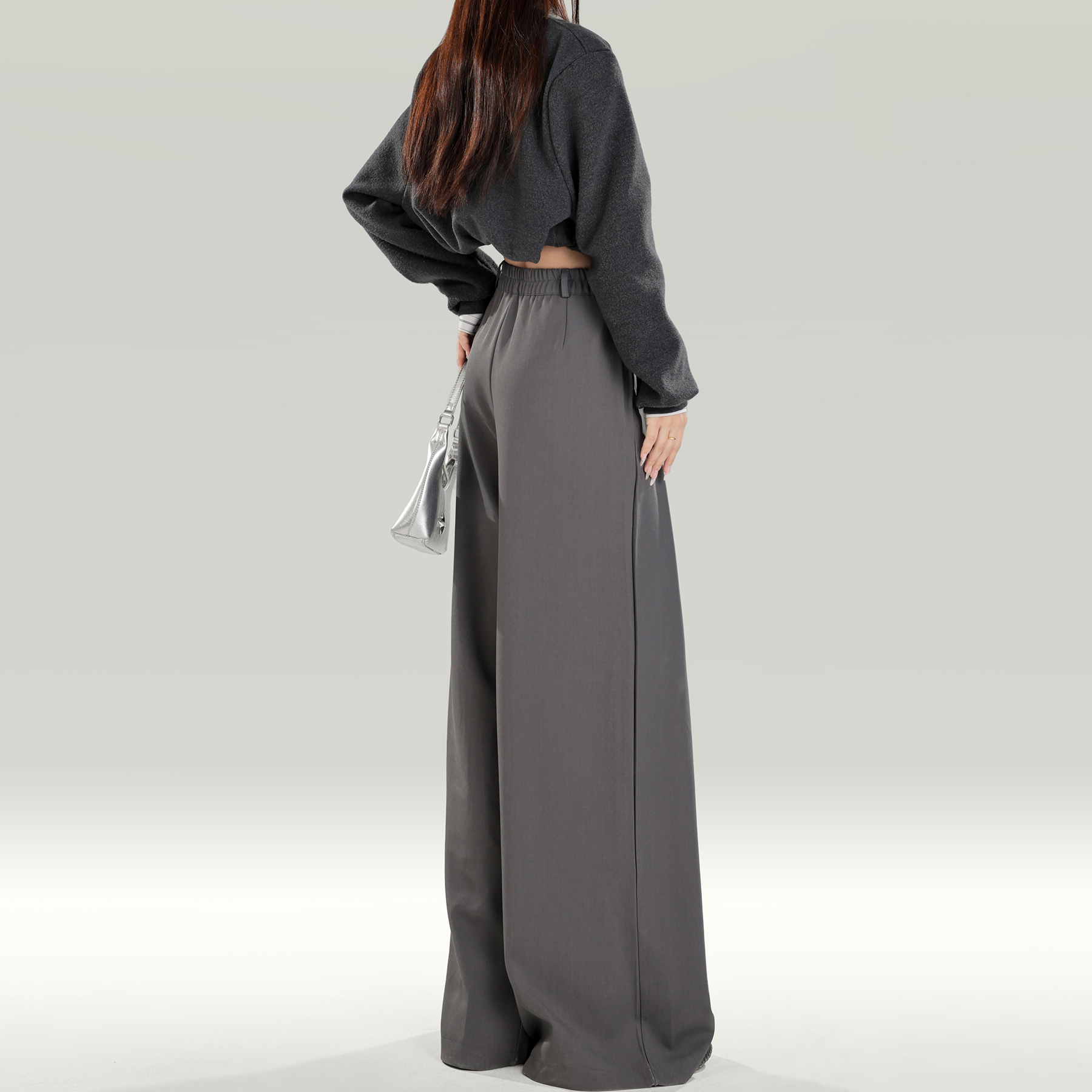 https://fulmo-img-server.com/widefitstyle/b8ac3bf6-f7b8-4c7e-a1cb-f734a6fd17b5.jpg