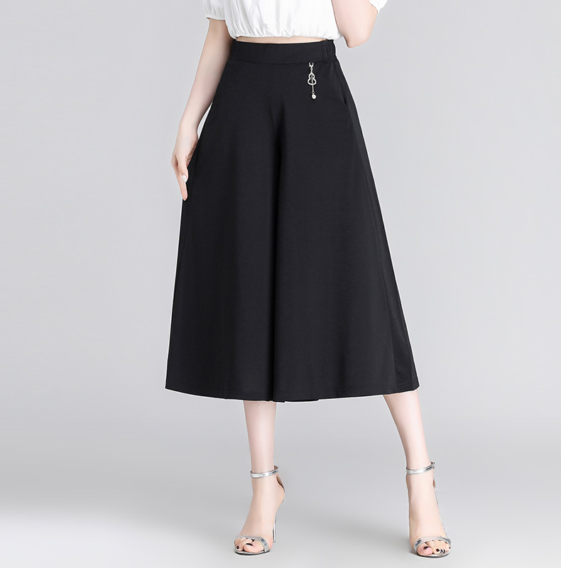 レディースワイドパンツ なめらか素材のゆったりスカーチョ