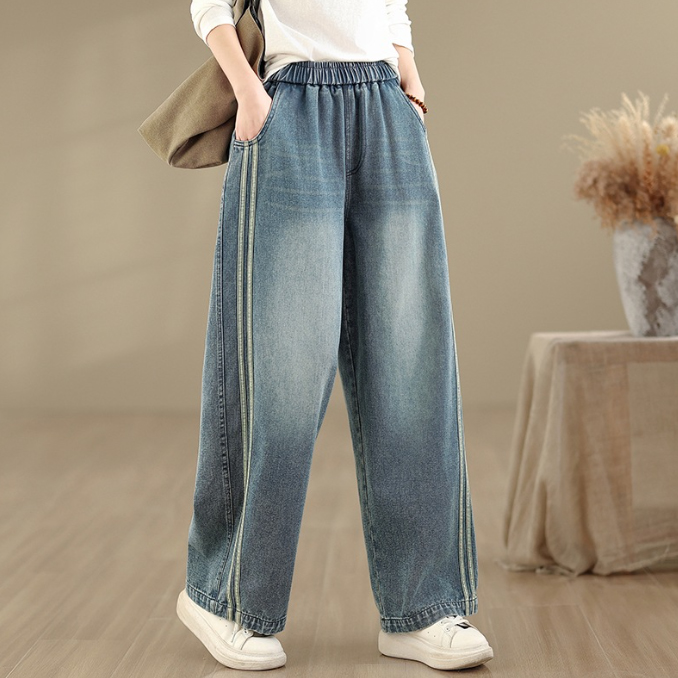 https://fulmo-img-server.com/widefitstyle/cafc12ec-ce4a-441a-ba66-dbc23b7ab5d4.jpg