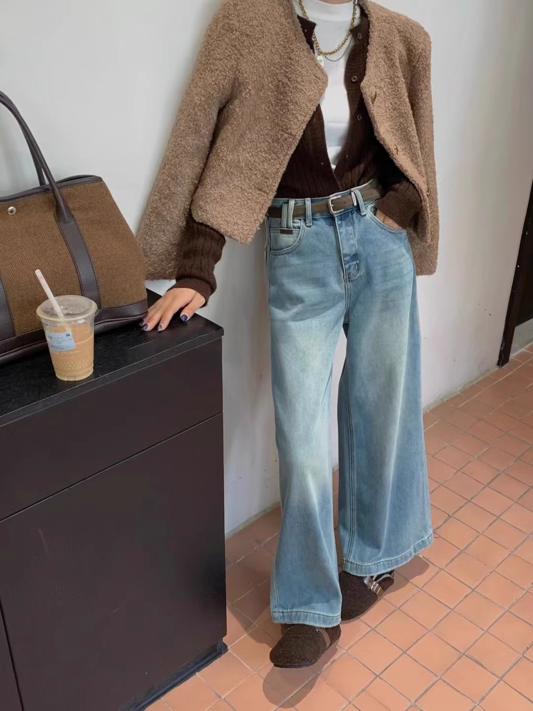 レディースワイドパンツ ゆったりシルエット裾切りっぱなしハイウエストワイドデニム