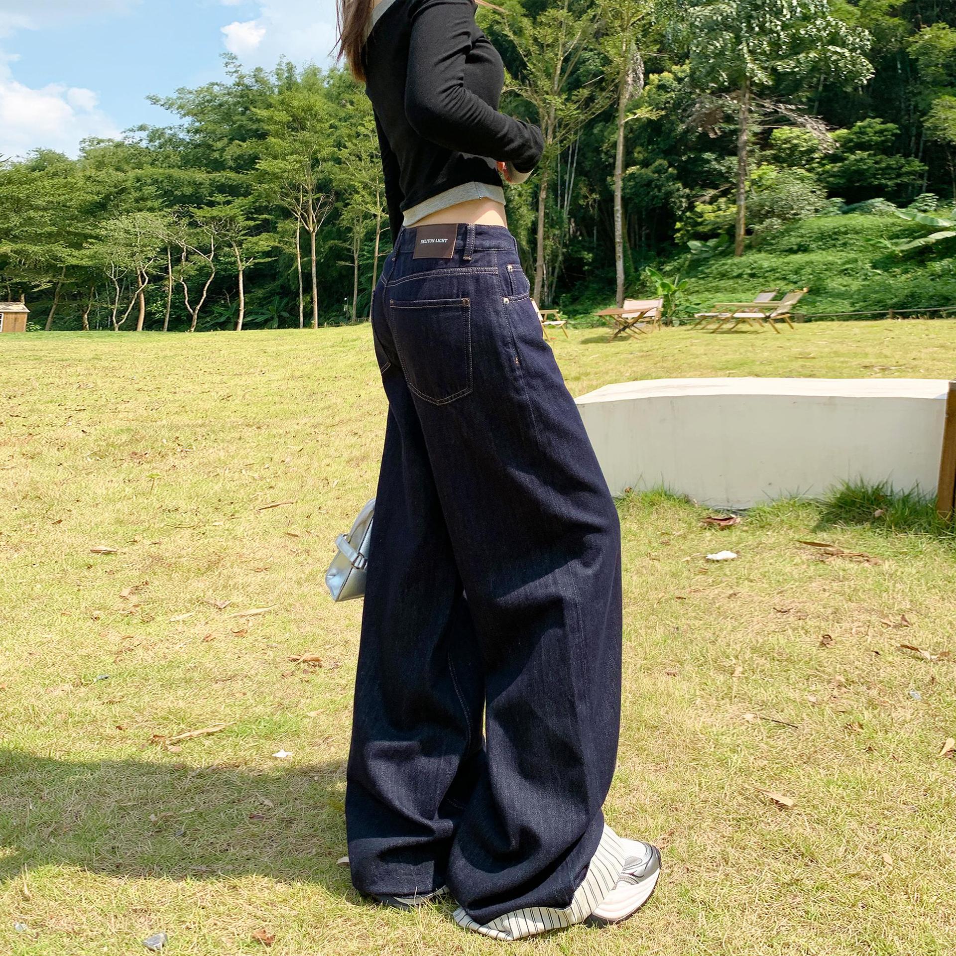 ゆとりのある快適デニムワイドパンツ