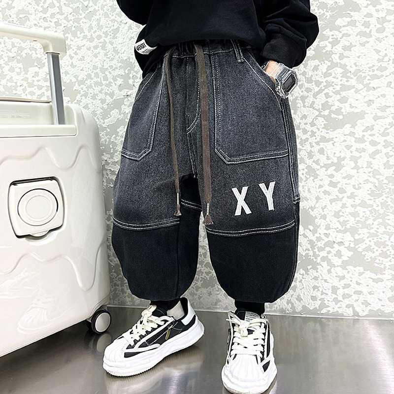 スタイルUPと快適さを両立！ワイドストレートジーンズレディース5選