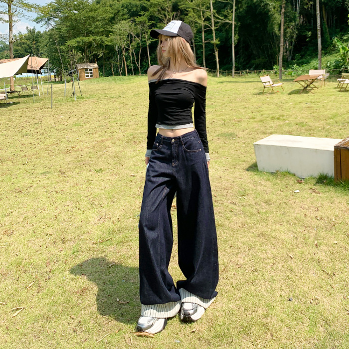 ゆとりのある快適デニムワイドパンツ