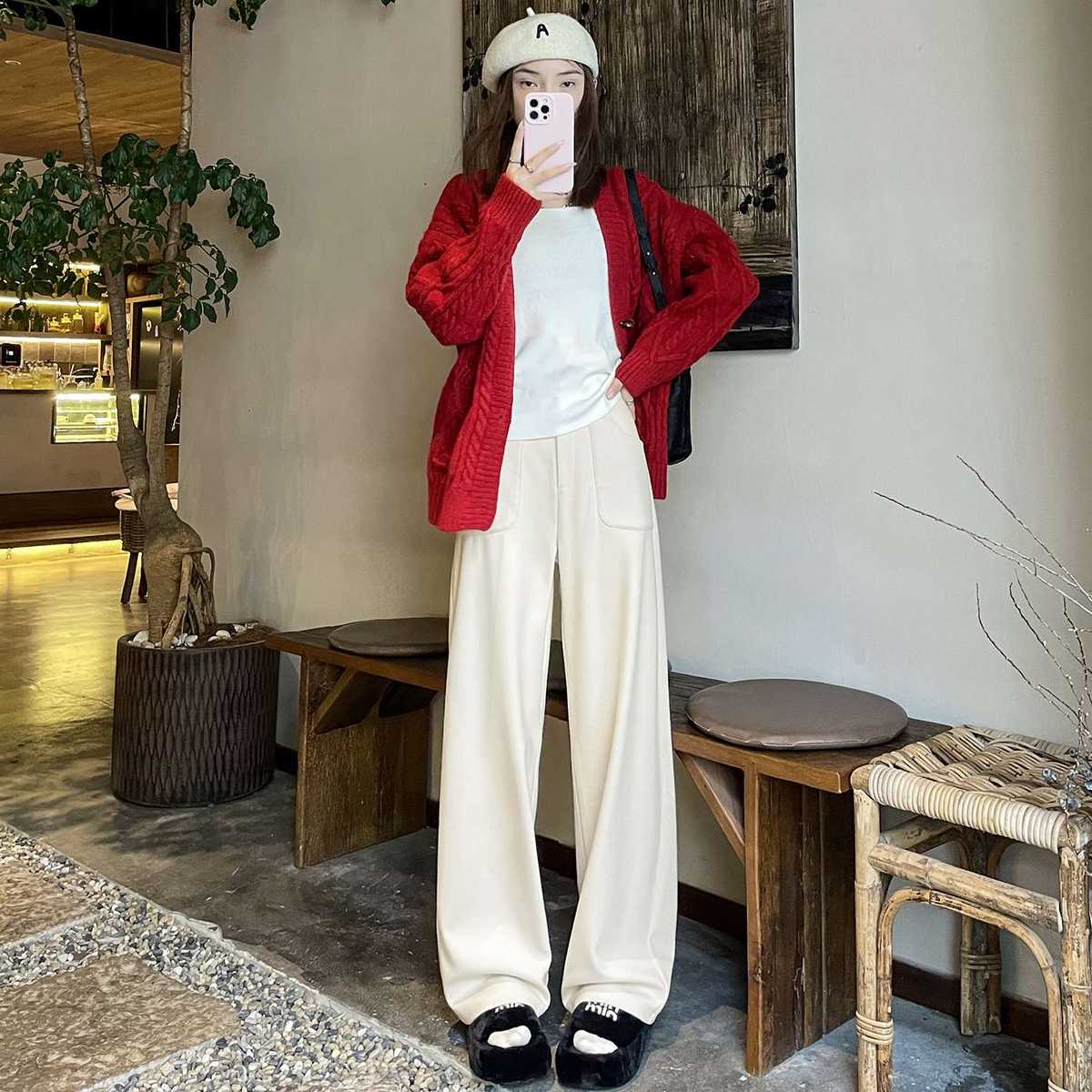 脚長効果抜群!タックパンツワイド股下で叶える美シルエット5選