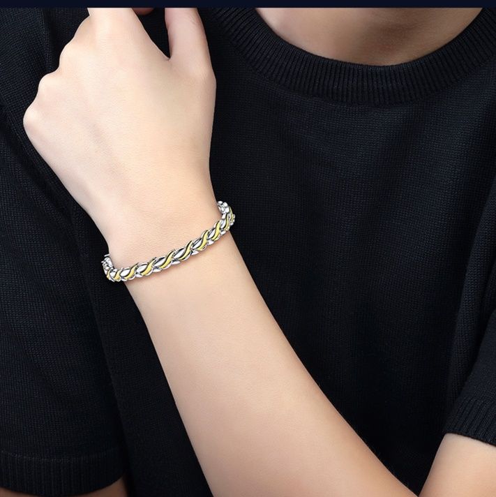 https://fulmo-img-server.com/wriststyle/1749400132347_o5ohbj4b_8h40nb2x.jpeg