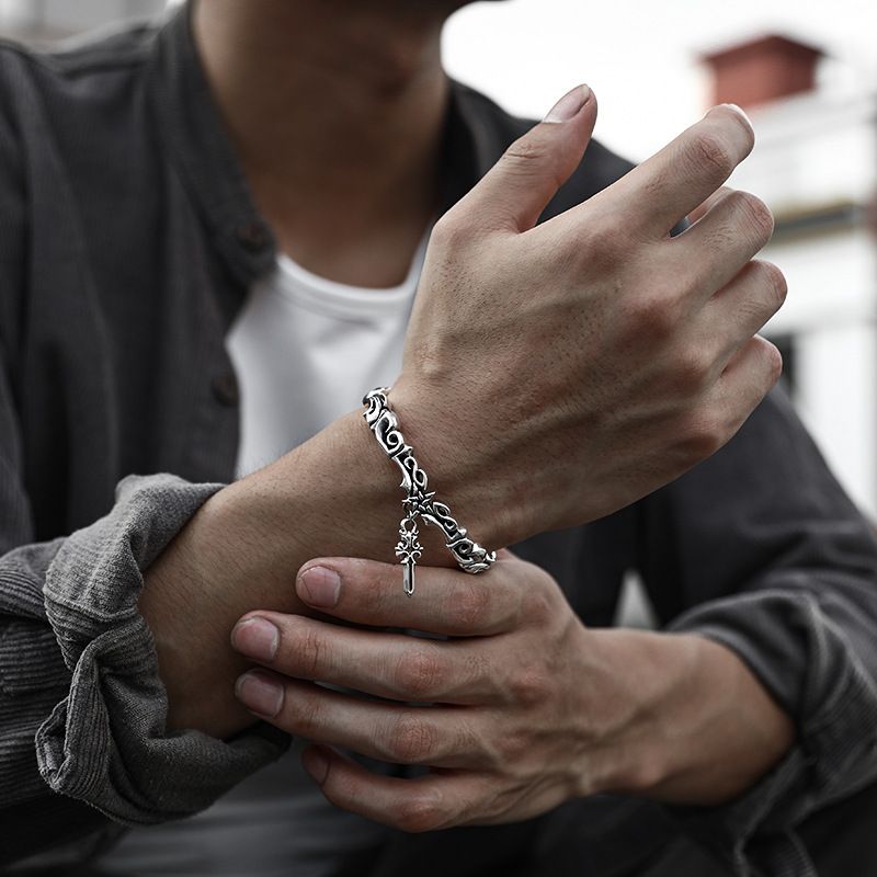 https://fulmo-img-server.com/wriststyle/1754621707262_e1axovn5_ytclmhvh.jpeg
