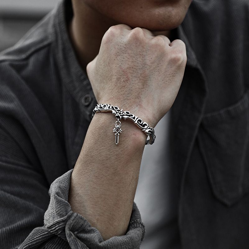 https://fulmo-img-server.com/wriststyle/1754621707686_0cmuxd7c_tg17s5fh.jpeg