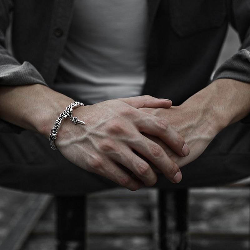 https://fulmo-img-server.com/wriststyle/1754621708092_2r88xe0v_fg5u82x6.jpeg