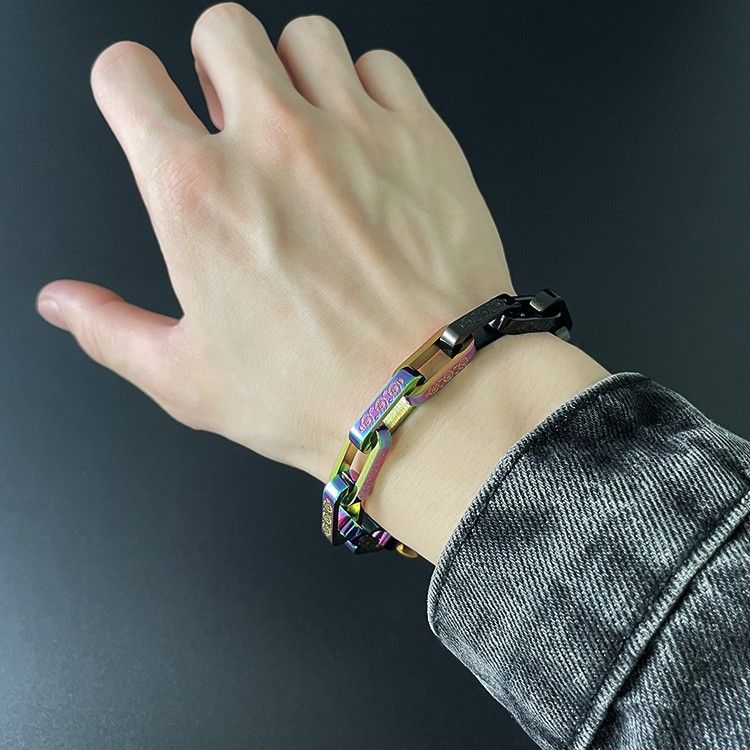 https://fulmo-img-server.com/wriststyle/1754705985018_9a8zgg3y_vlmalc69.jpeg