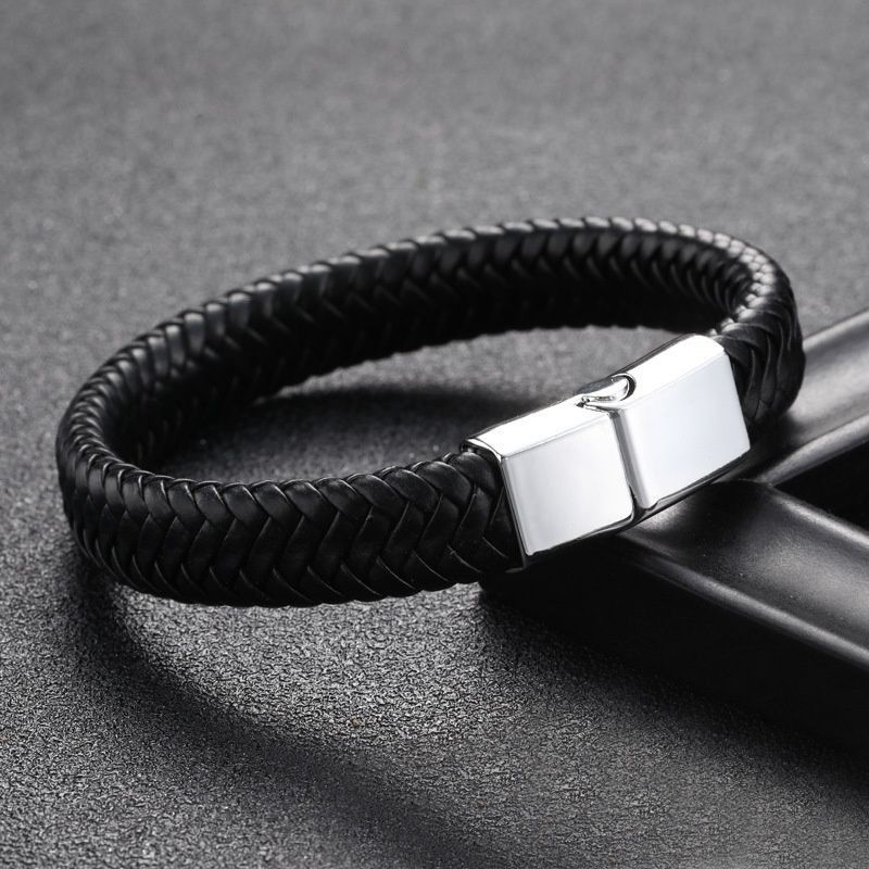 https://fulmo-img-server.com/wriststyle/1754718687355_d3m1ui99_8waxl6kg.jpeg
