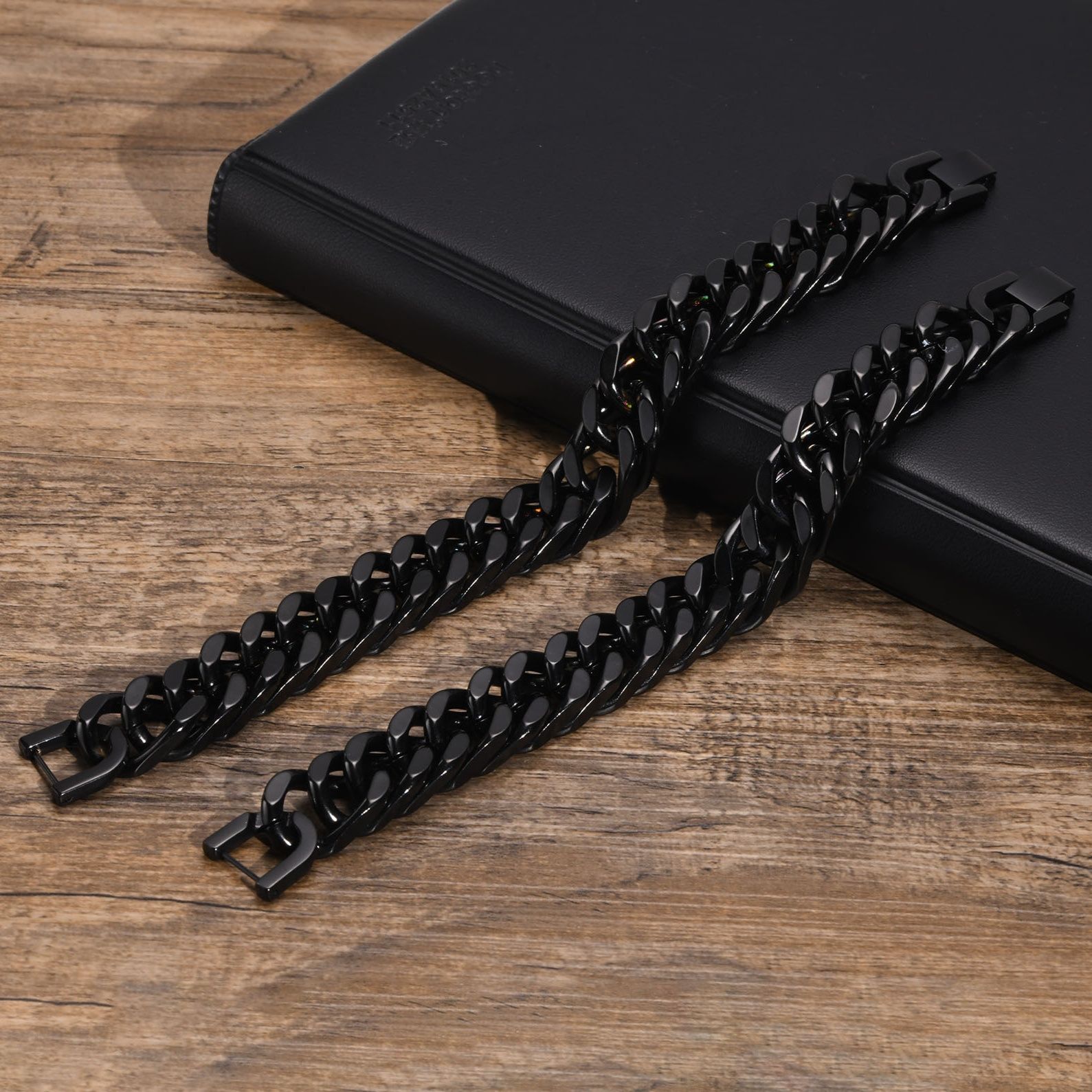 メンズブレスレット 重厚感ある喜平チェーン留め金式ブレスレット