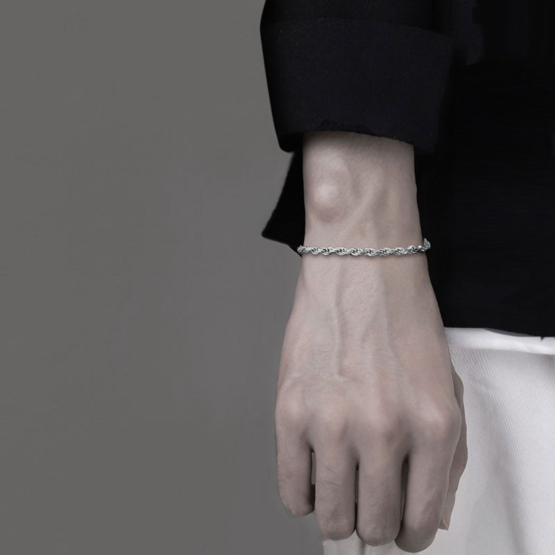 https://fulmo-img-server.com/wriststyle/18241aa2-6ee4-4ecf-b56e-84eb1a8faa32.jpg