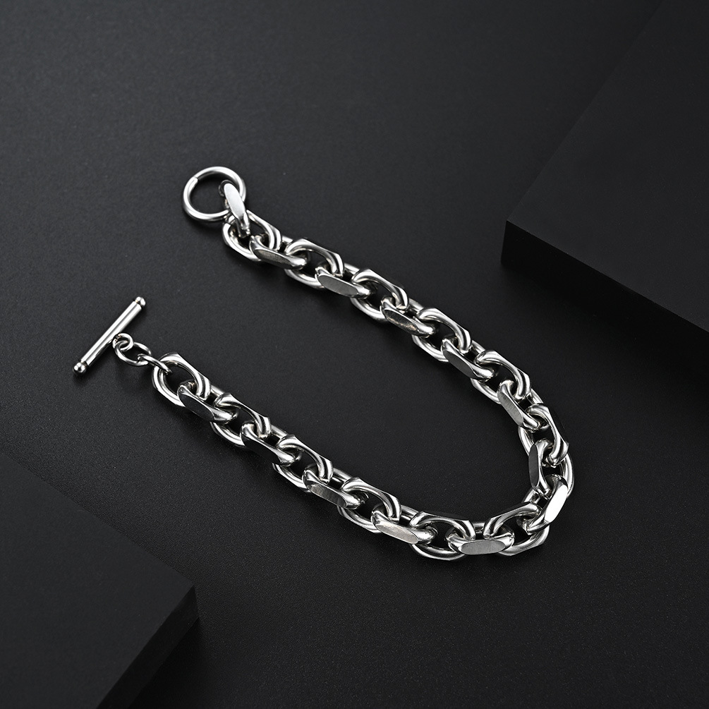 https://fulmo-img-server.com/wriststyle/23a043e9-b068-4e5e-9fcb-9a4a577fe309.jpg