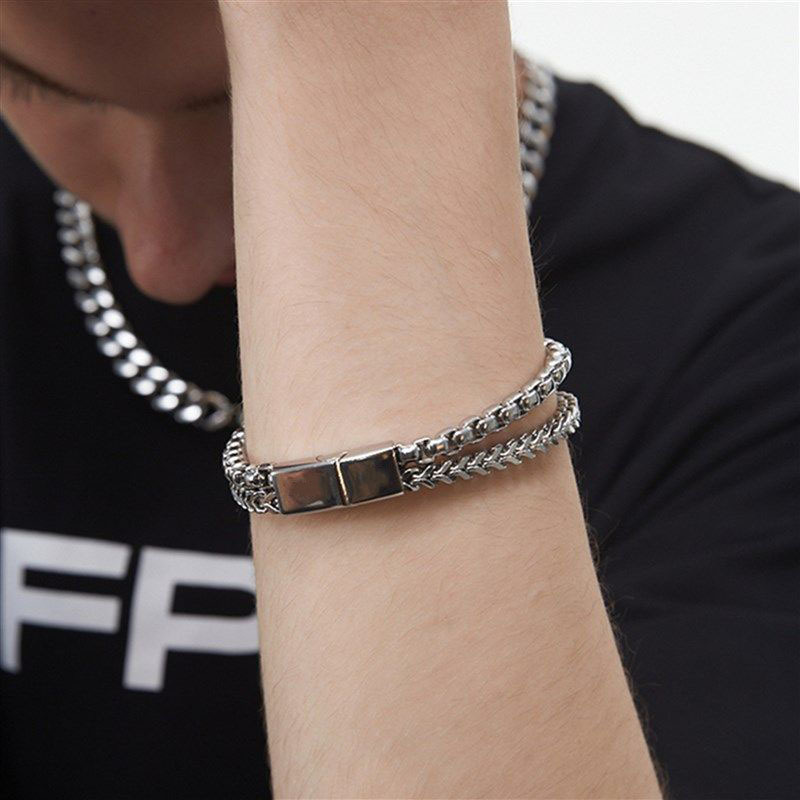 メンズブレスレット 重厚感のある編み込みチェーン金属プレートブレスレット