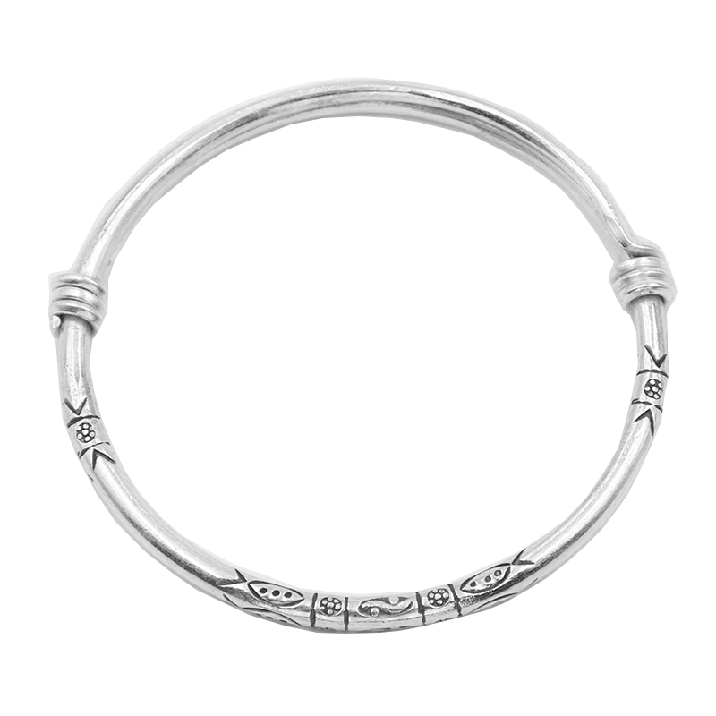 https://fulmo-img-server.com/wriststyle/40c6f430-9e97-44b4-9201-33fca247daf0.jpg