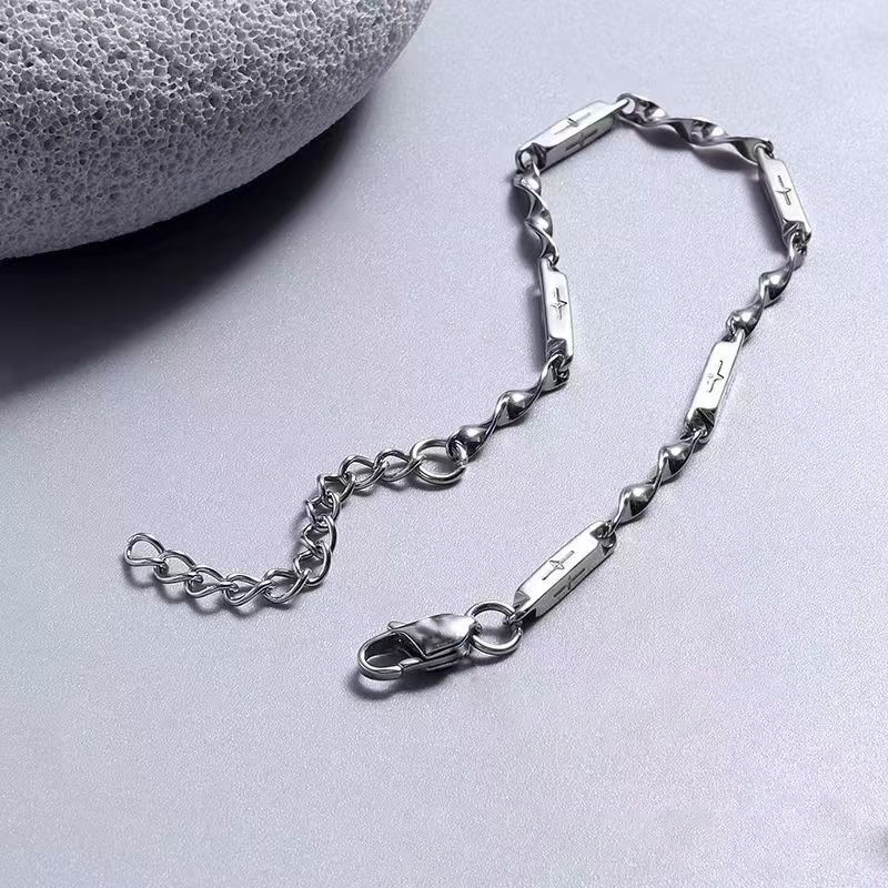https://fulmo-img-server.com/wriststyle/658527c1-44ea-4790-8ec4-34a6536933e1.jpg