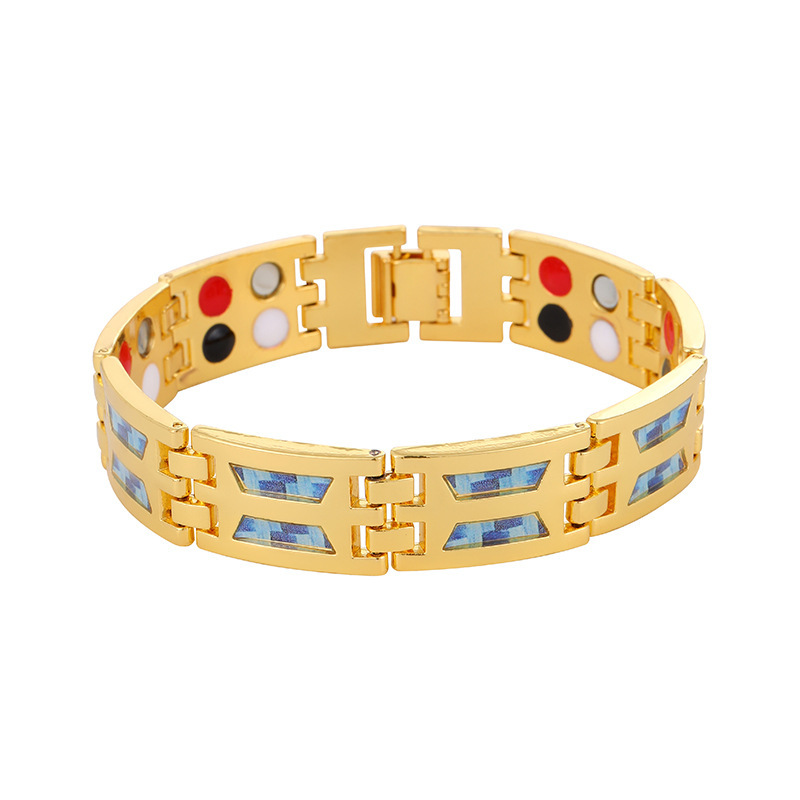 https://fulmo-img-server.com/wriststyle/6d054f8a-a5ac-46ce-bb12-8da9ceed37d1.jpg
